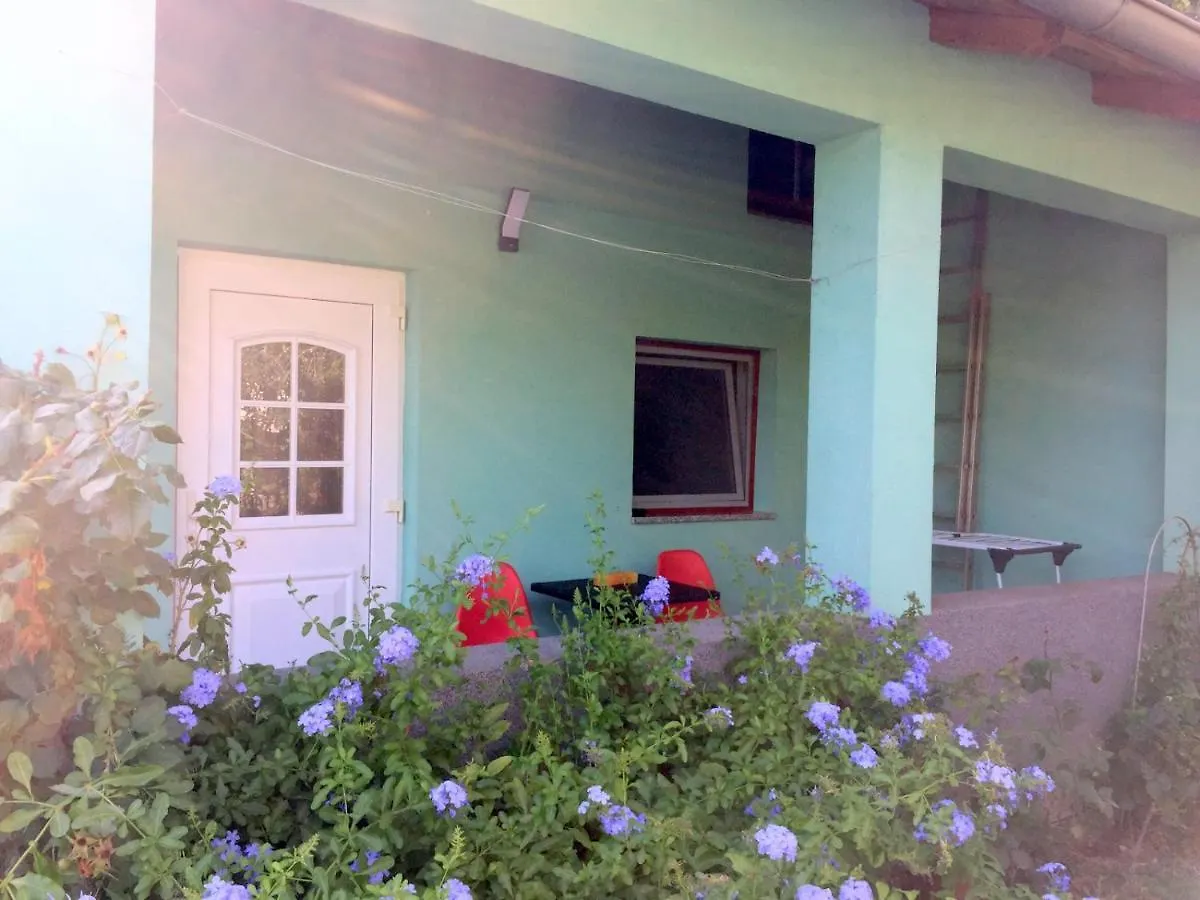 Double Room With Bathroom, Wifi, Airco, Parking, Washing Machine, Grill Medulin Croatia
