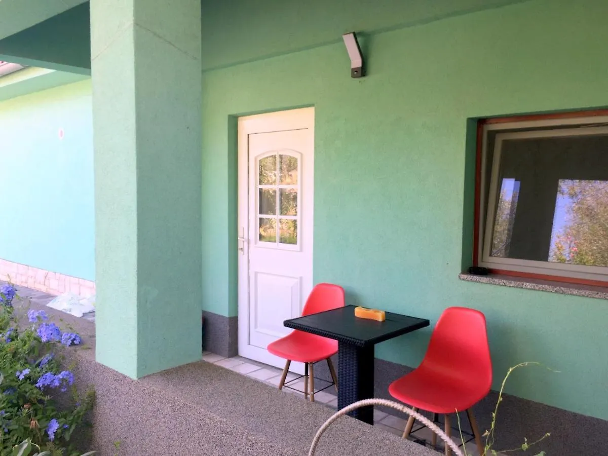 Double Room With Bathroom, Wifi, Airco, Parking, Washing Machine, Grill Medulin