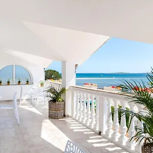 3* Guest house And Jakic