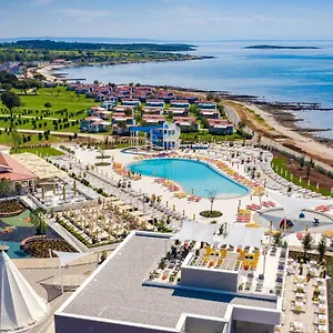 4* Holiday park Arena Grand Kazela Homes